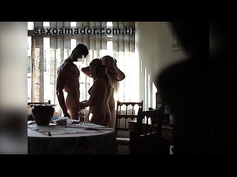 ❤️ Teman seks mengundang pria raksasa dan threesome bersamanya Video sialan pada kami