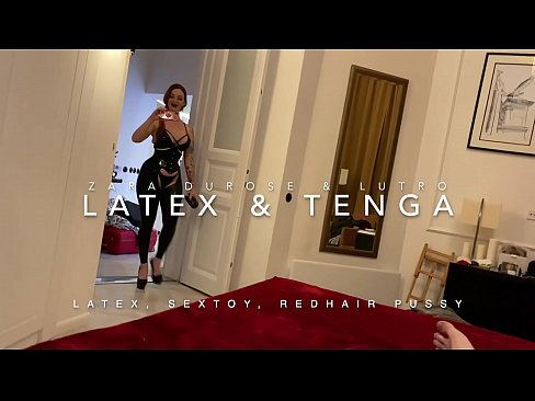 ❤️ Saudara tiri berambut merah dalam kostum lateks kacau oleh saudara tiri Video sialan pada kami
